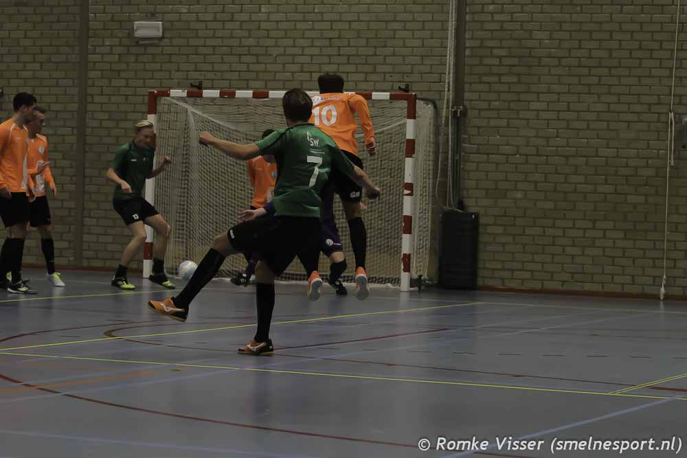De vrije trap van Boornbergum levert als nog de 1-1 op